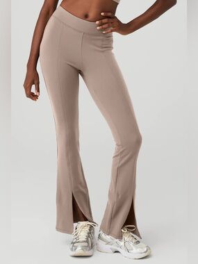 Alo Yoga Airbrush High Waist Flutter Leggings Tan Small